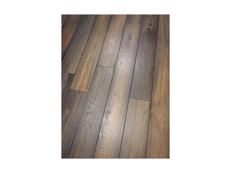 Bog Oak parquet Collection image shows accurate connected parquet planks.